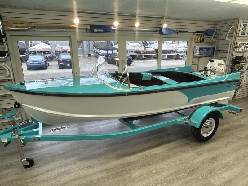 Walkthrough of the Limited Edition 2025 Starcraft 57' Ski Champ