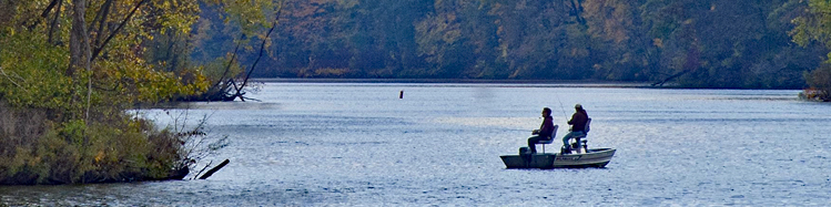 Fishing and Living in Peace at Charles Mill Lake