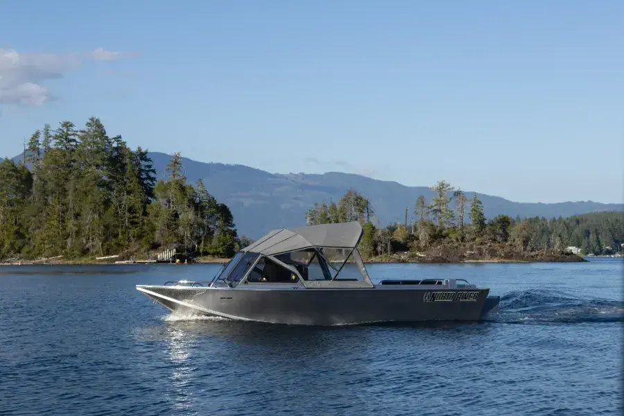 North River Commander