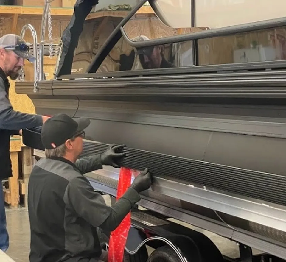 Vantage Pontoon Wraps