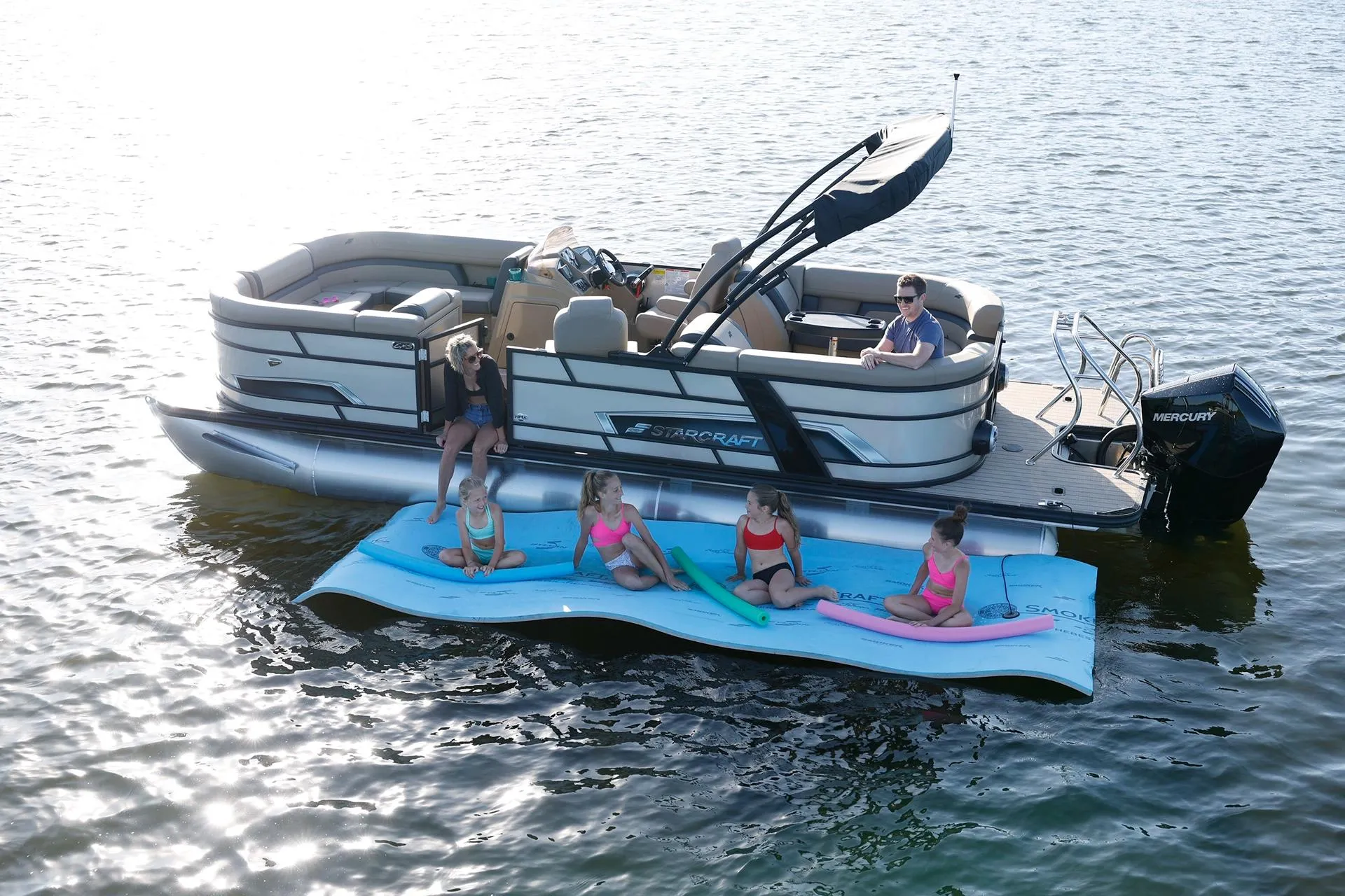 Pontoon boat rental ready for reservation on Lake Winnipesaukee