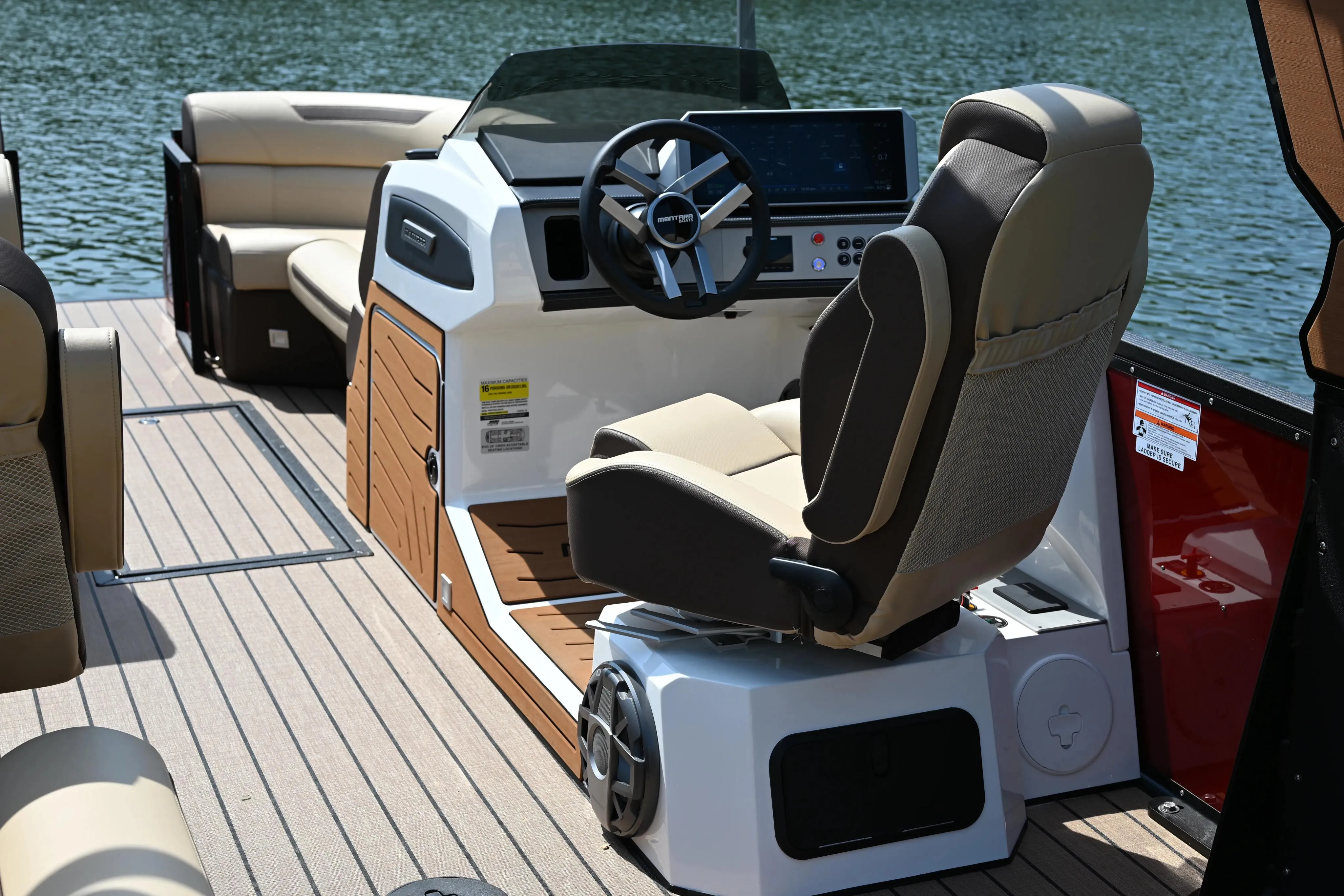 Montara Evo wake view