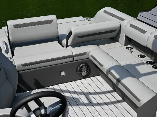 Split Back Stern Lounge Seating