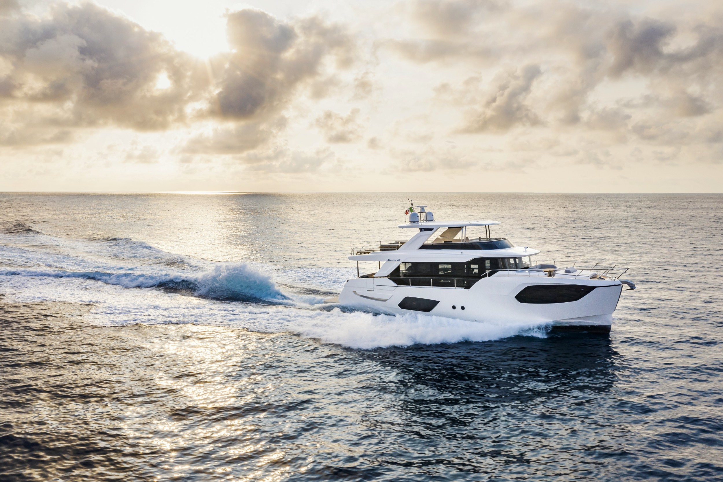 Absolute Navetta 68