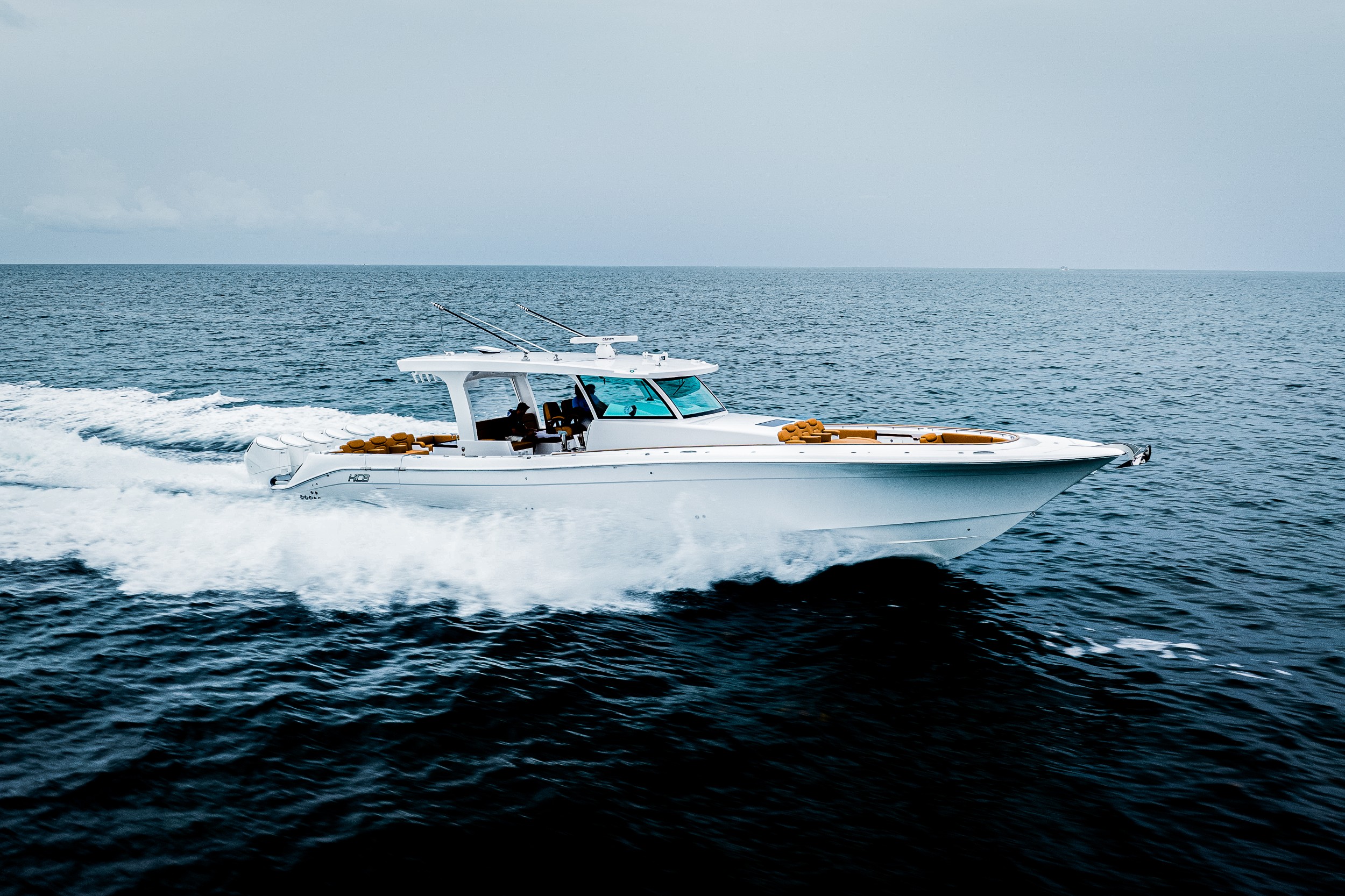 HCB 56′ Sueños GIX