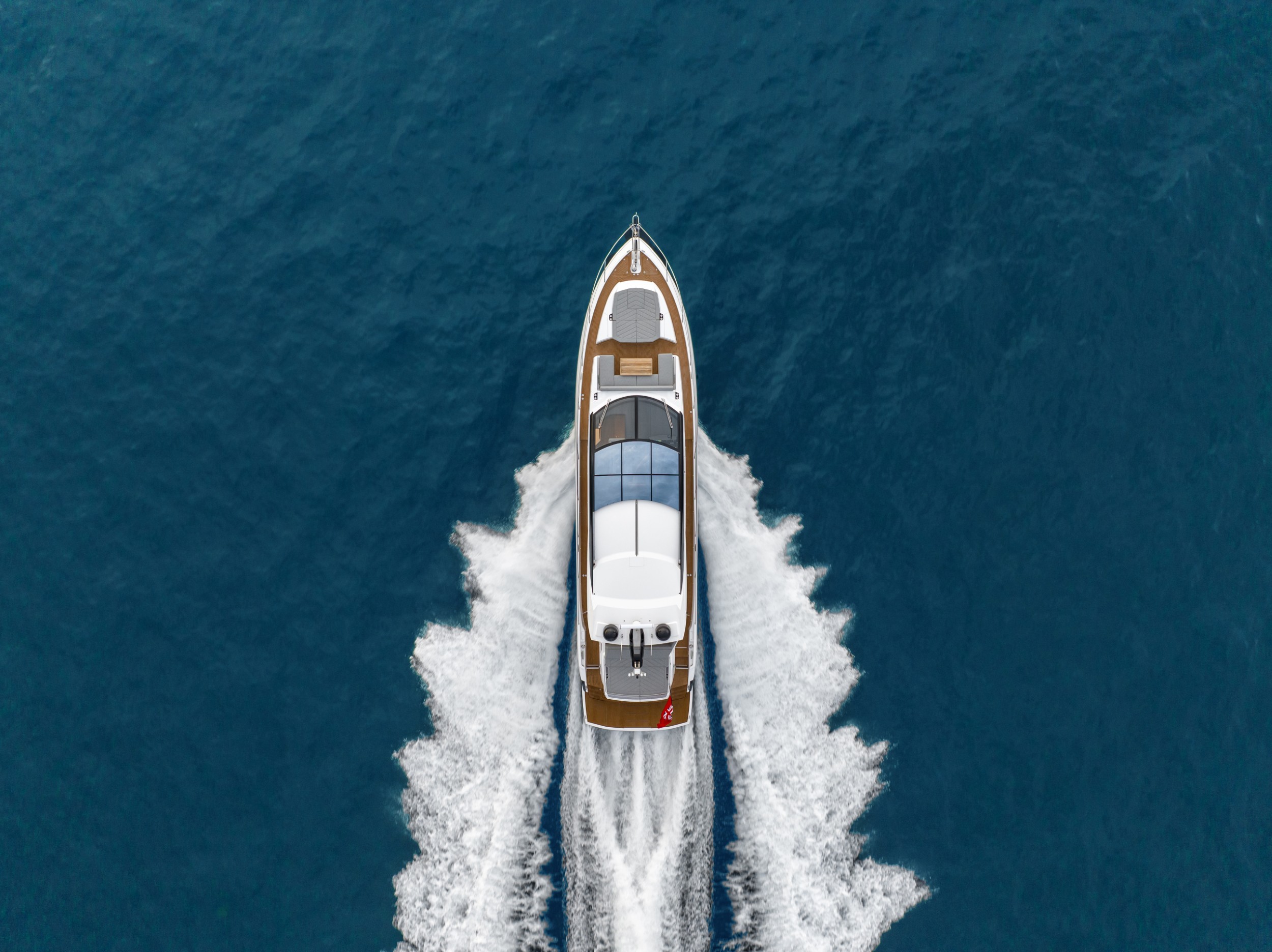 Sunseeker Predator 75
