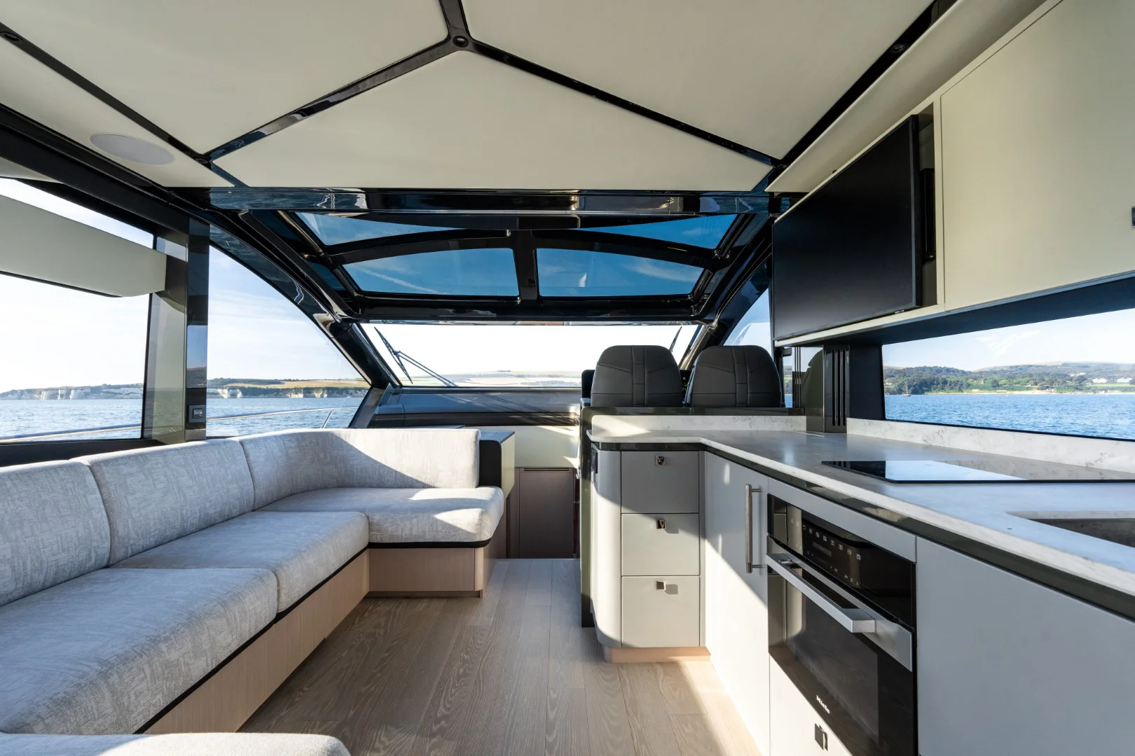 Retractable Glass Roof for Open-Air Freedom