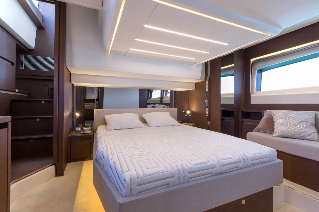 Full-Beam Master Suite That Redefines Space in Its Class