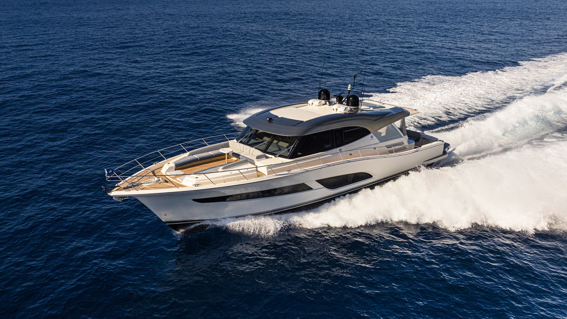 35-Knot Performance with MAN V12 Power