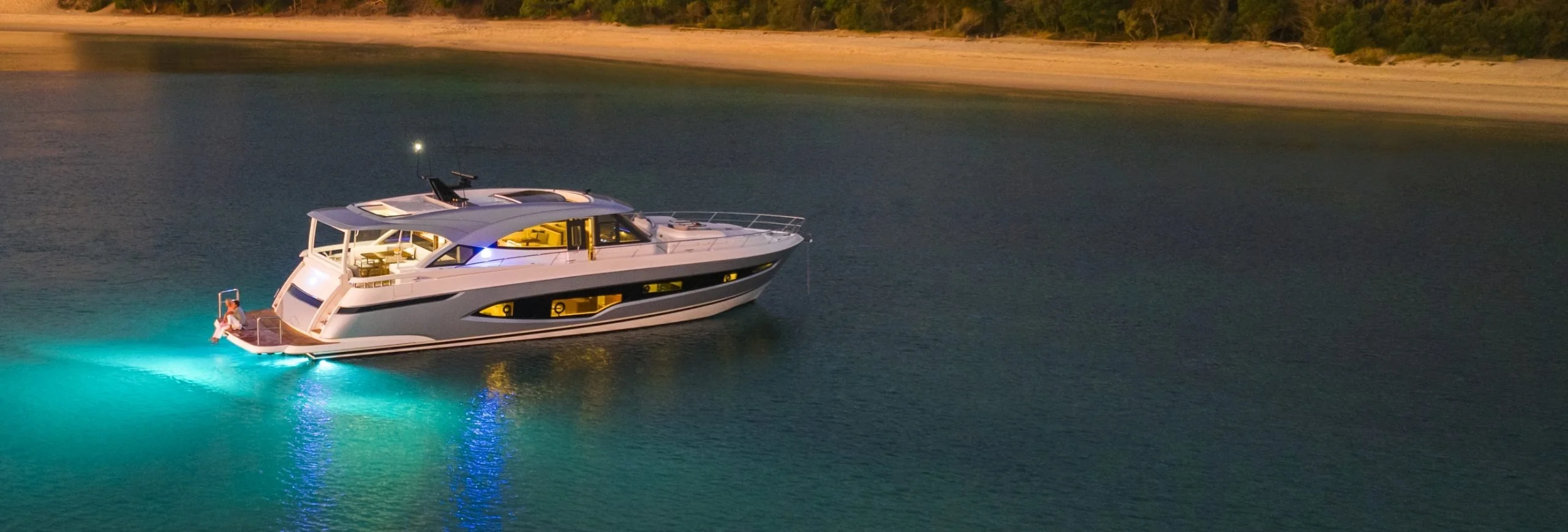 Sport Yacht