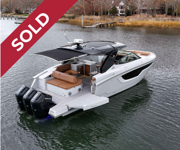 Cruisers Yachts 38 GLS SOUTH BEACH – OB