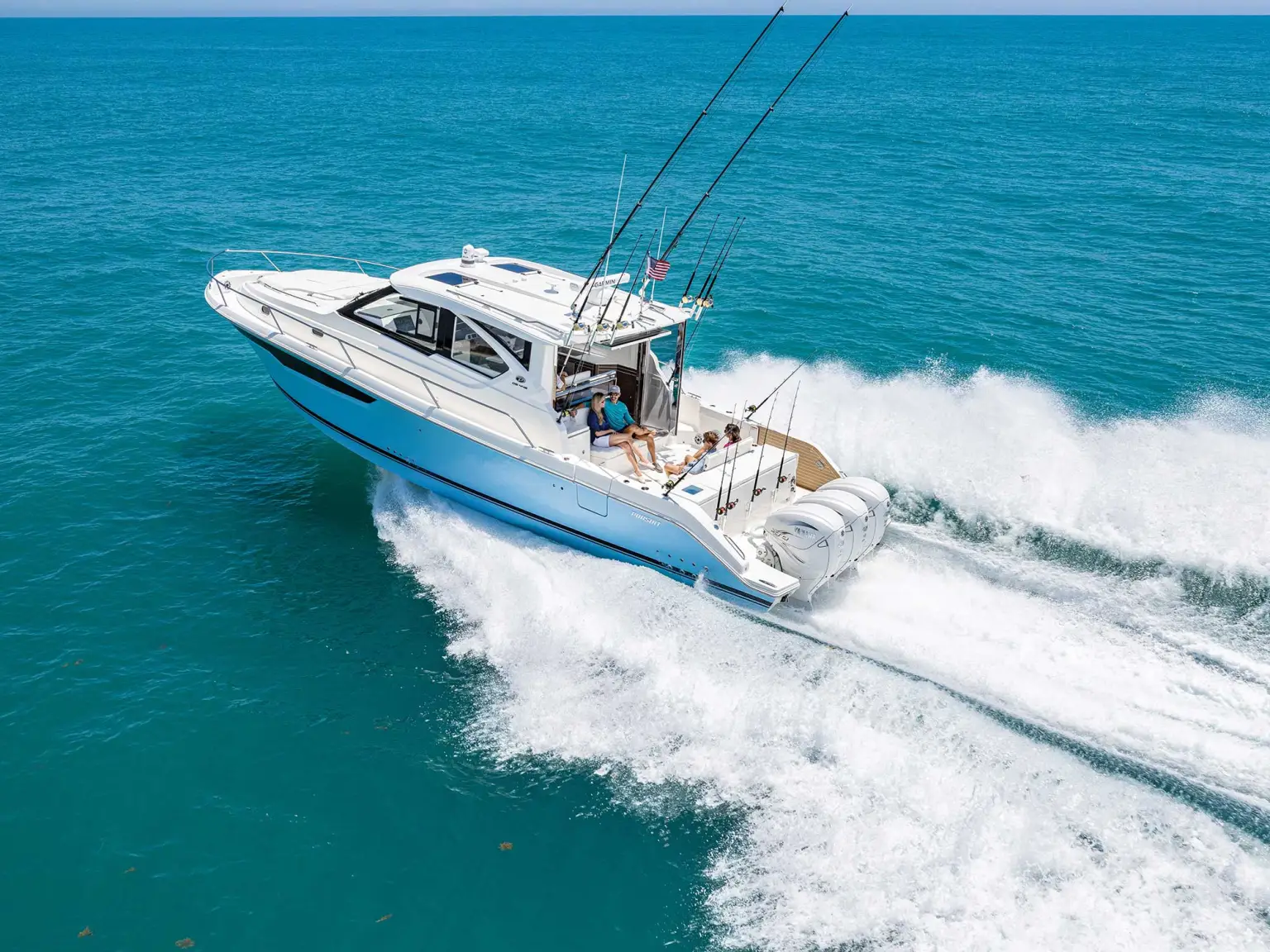 2027 Pursuit OS 4450