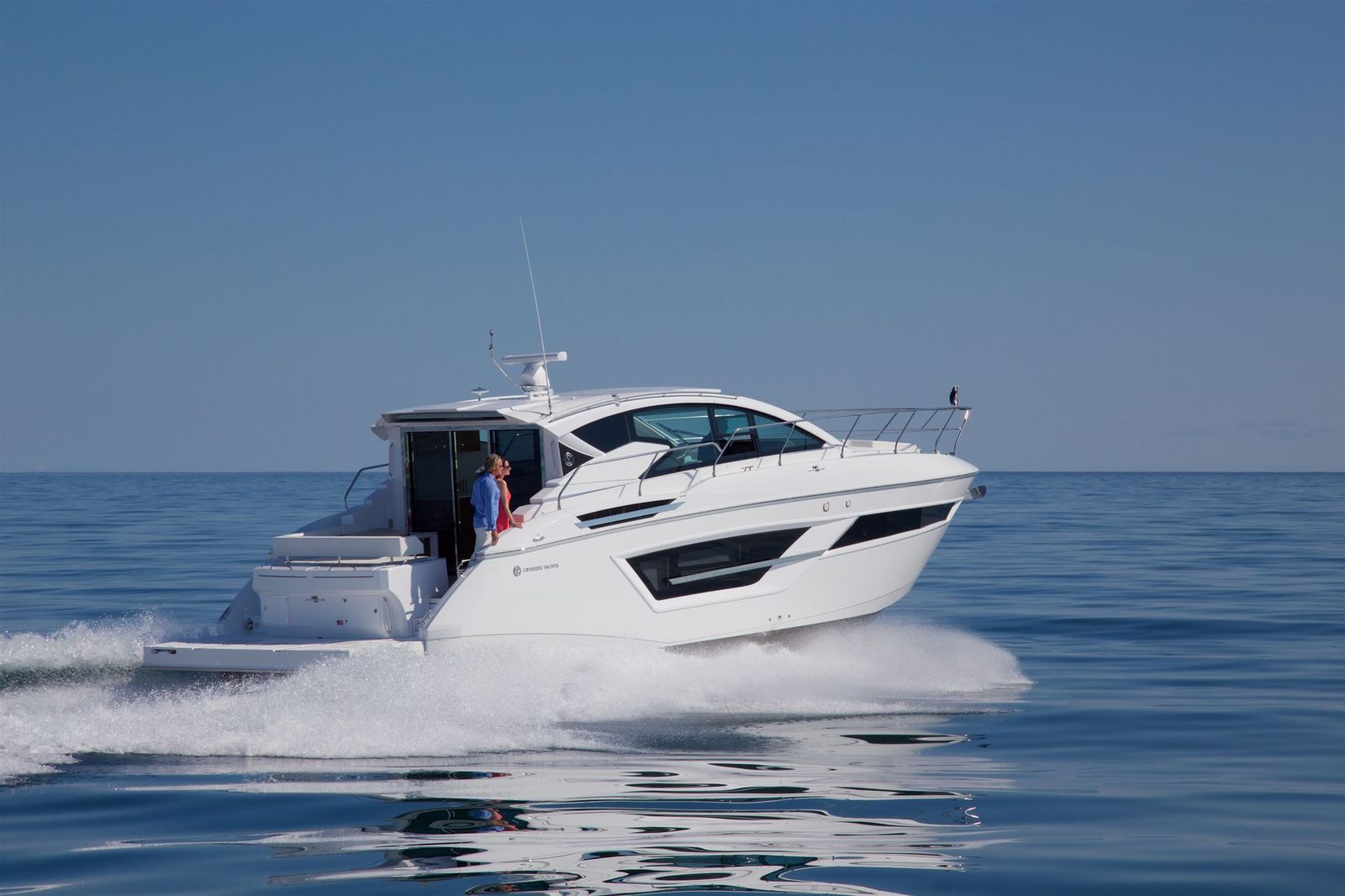 Cruisers Yachts 46 Cantius0