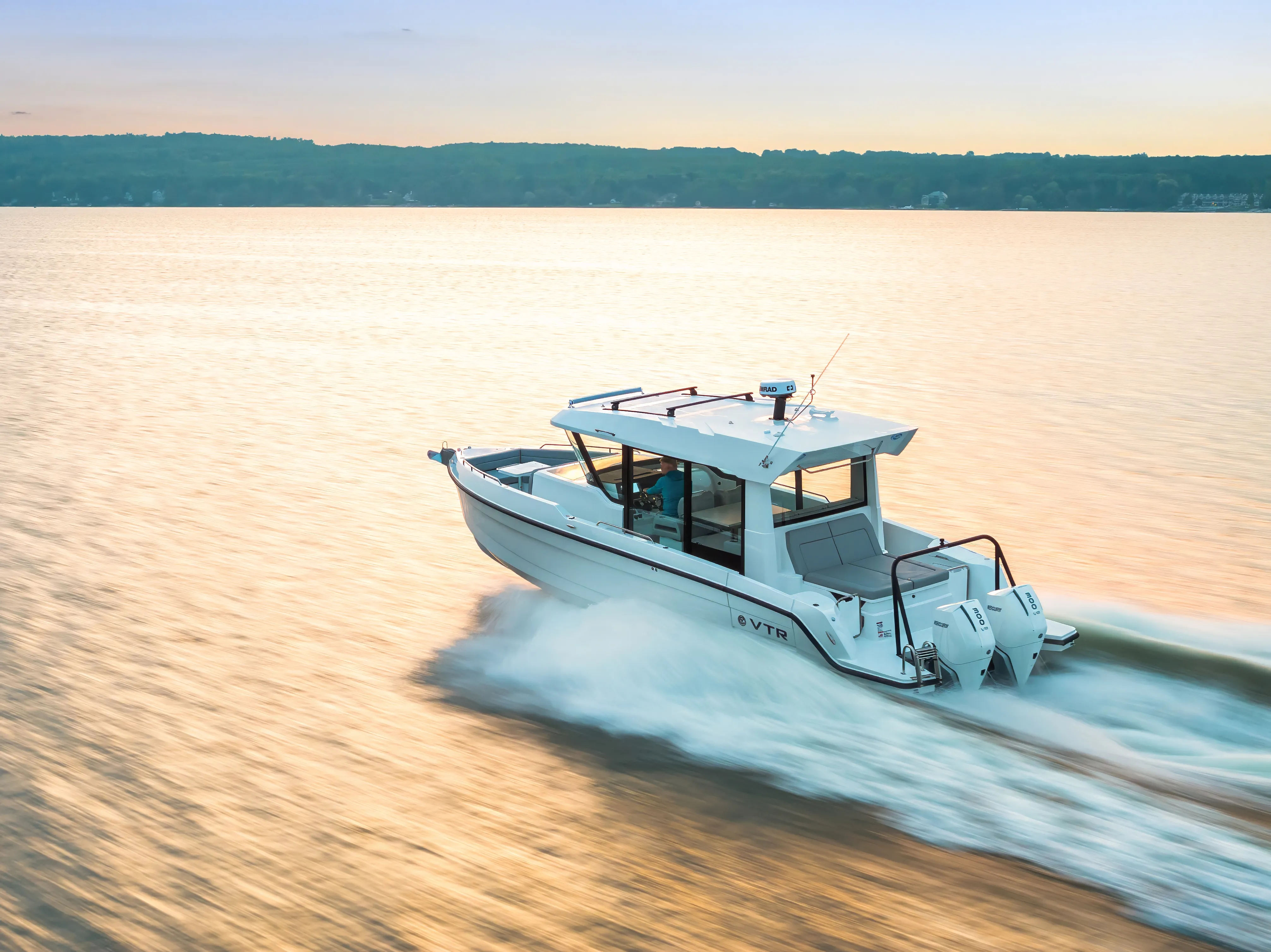 Cruisers Yachts 38 VTR EC