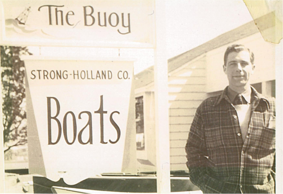 Strong & Holland Marina in Lindenhurst