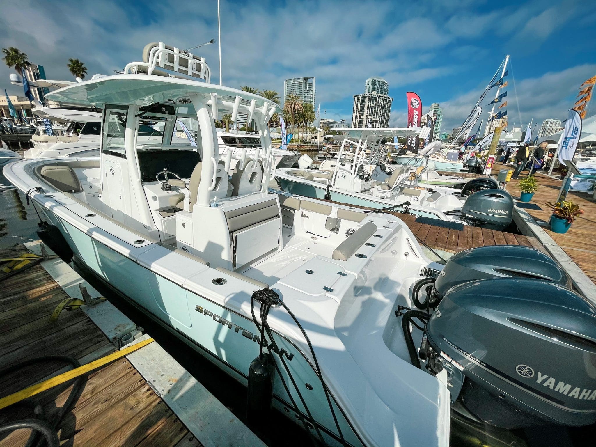 5 Tips for Boatgating: How to Tailgate on Your Boat