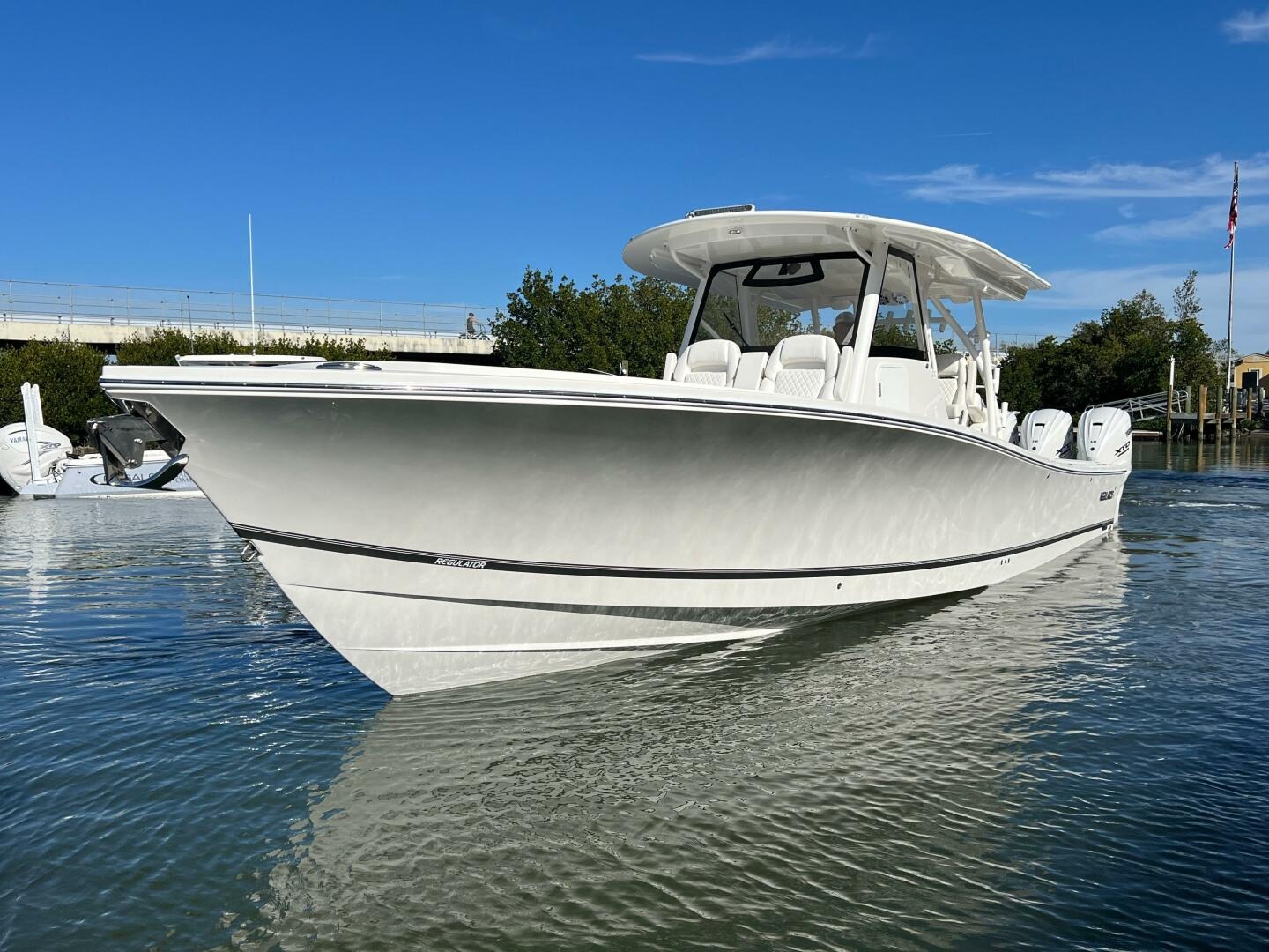 The Advantages of Owning a Center Console Boat: Perfect for Florida Waters