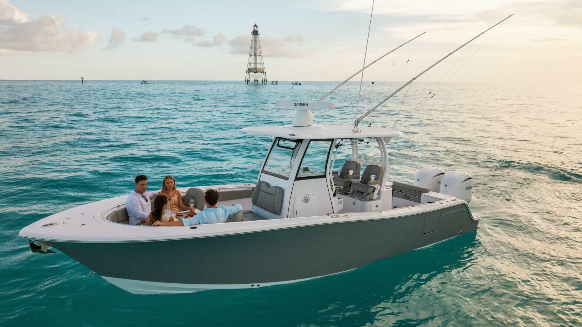Our Top Family-Friendly Sportsman Boats at Thunder Marine for Unforgettable Outings
