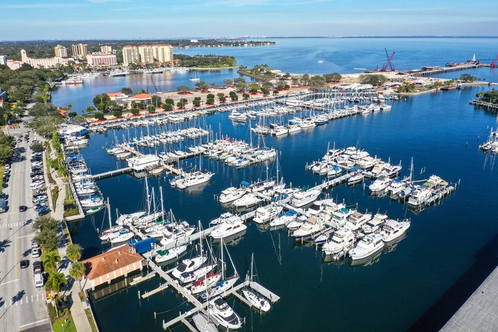 Boating Safety Tips for Crowded Tampa Bay Weekends