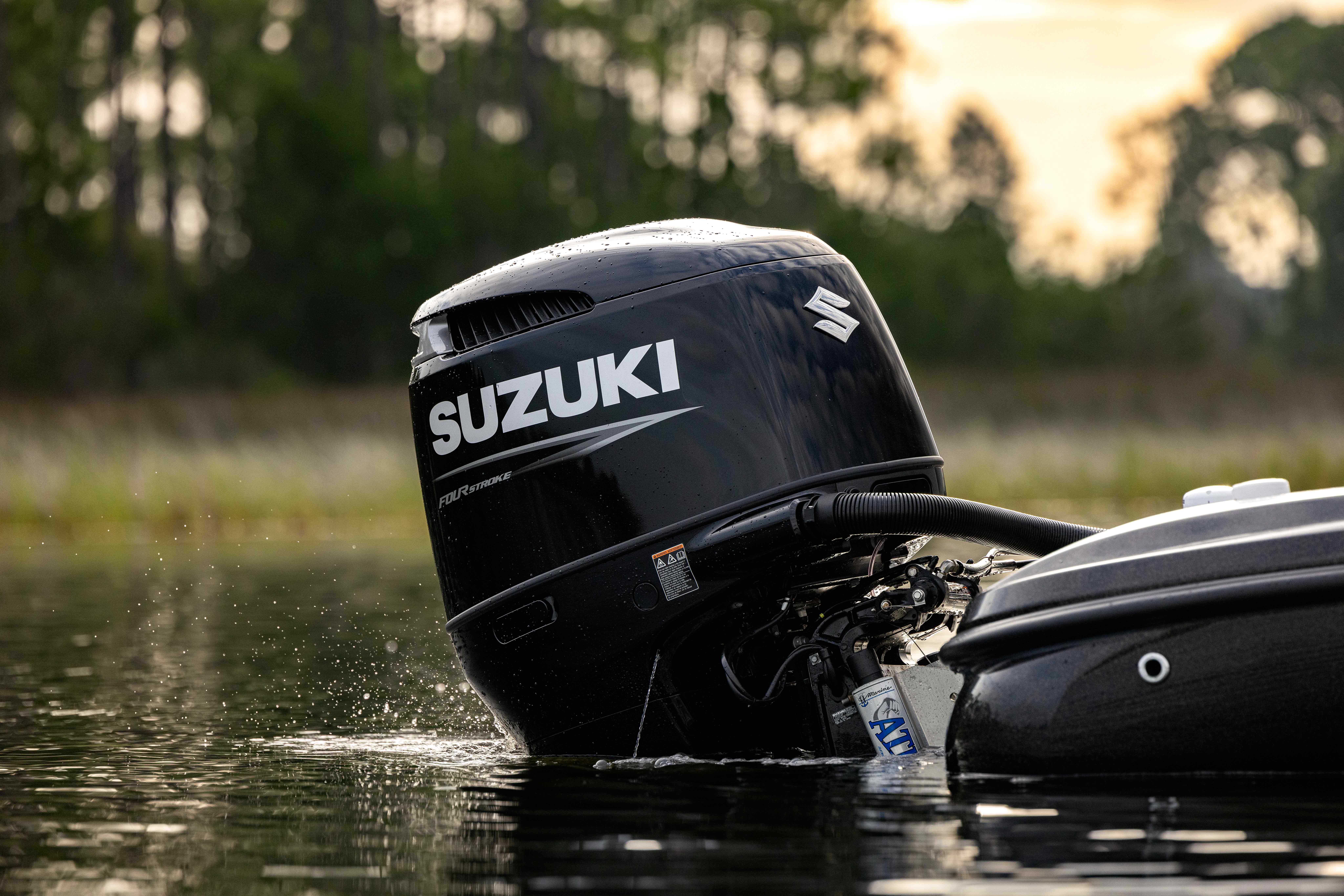 Suzuki Banner