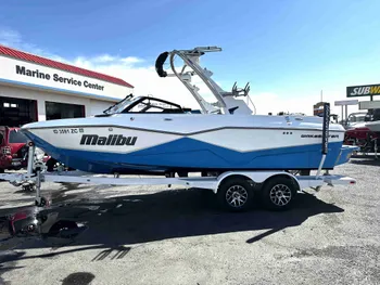 5 Common Mistakes to Avoid When Changing the Oil in Your Boat
