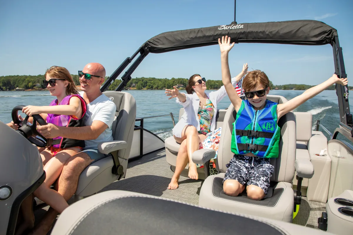 Boat Rentals - American Marine