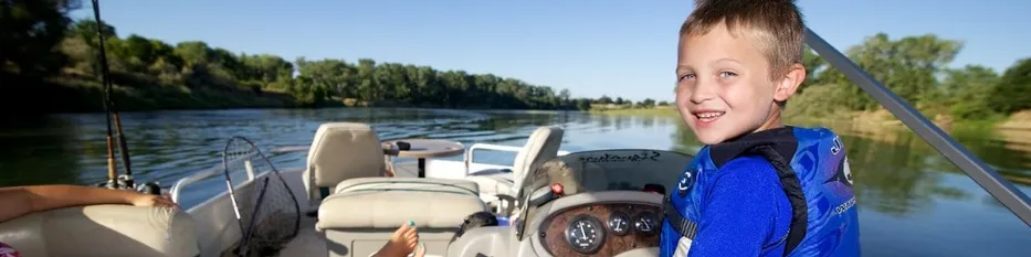 3 Great Uses For Pontoon Boats