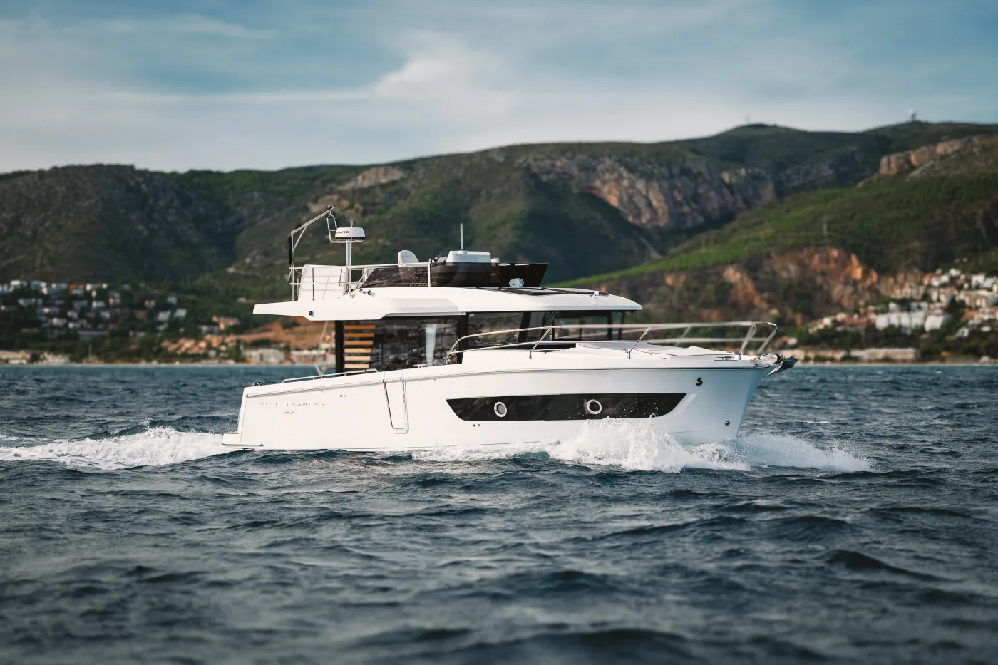 beneteau-brand-header-image