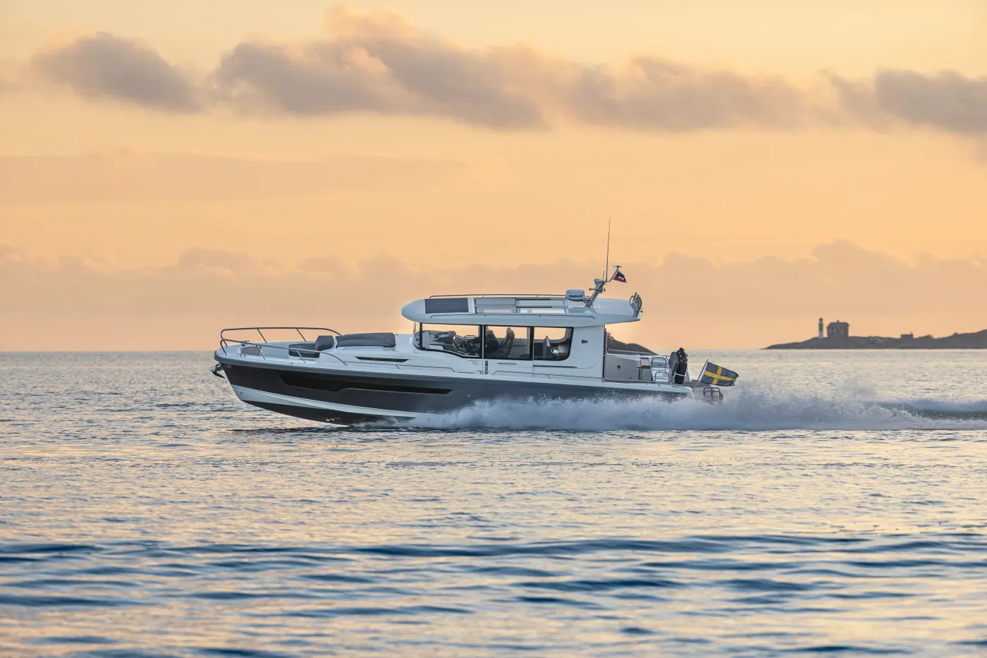 beneteau-brand-header-image