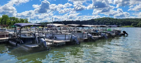 Pontoon Rentals & Trailer Sales | Mansfield OH Marina
