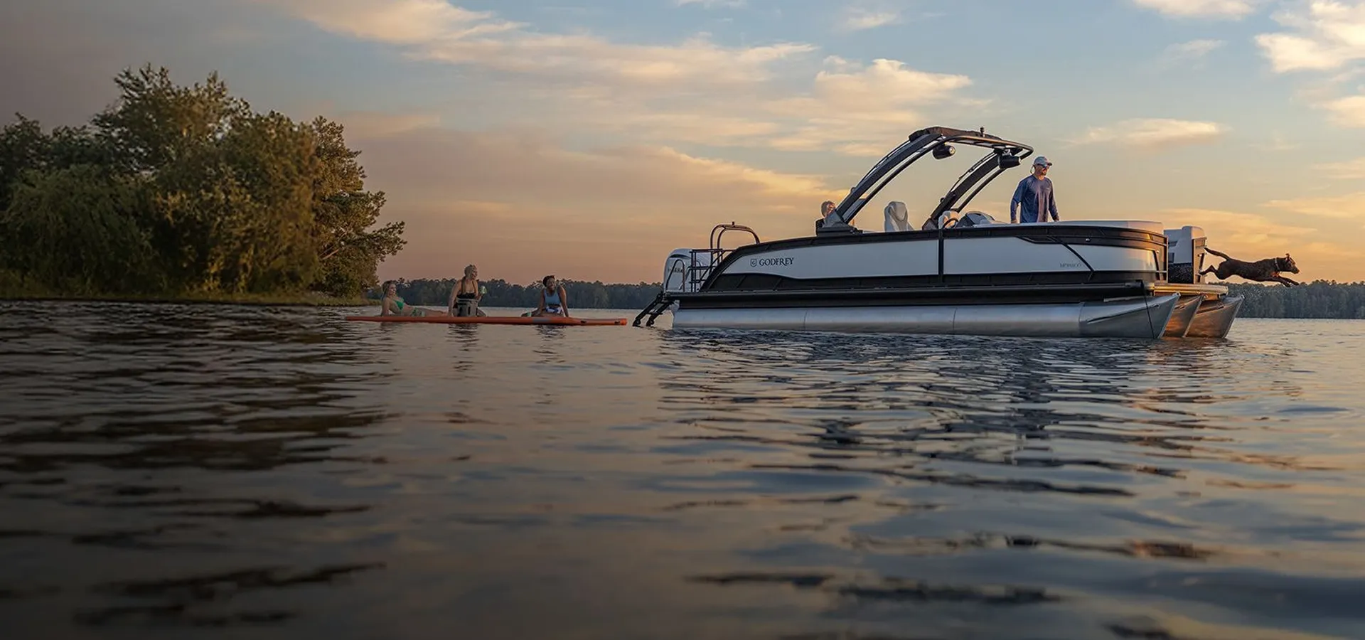Godfrey Pontoon