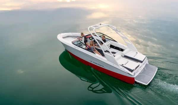 Wake/Surf Boats