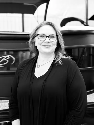 Tara Brisby - Bookkeeper - Colorado Boat Center -
