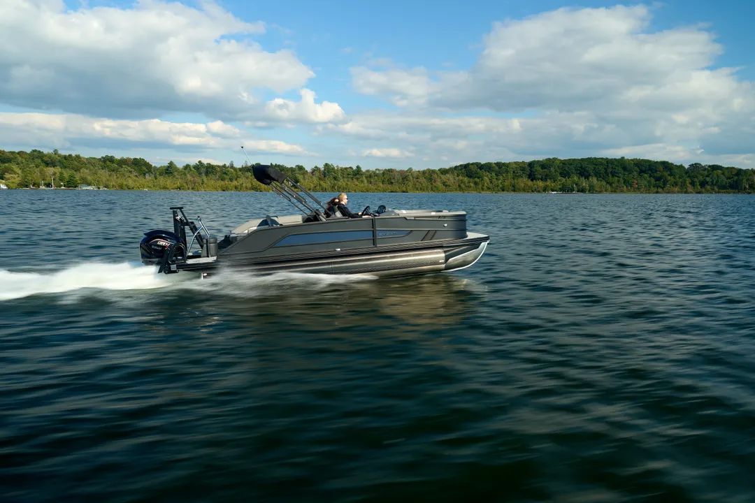 Navigating Lake Martin: Buoy Markers, Hazards, and Safety Tips for Boaters