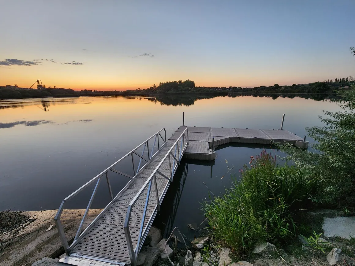 Modular dock system on an Idaho lake