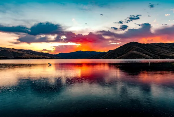 Lucky Peak Reservoir and Black Canyon - Idaho Water Sports summer boat service coverage area