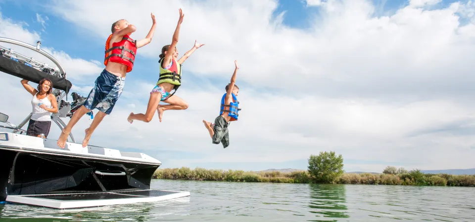 pre-owned-boats