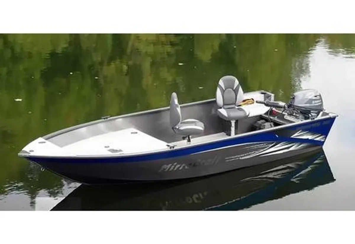 dummy-boat-img