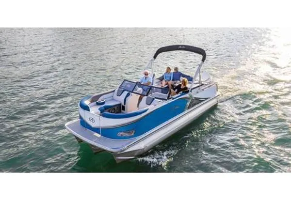 2025 LSZ - 23 FT Elite Windshield