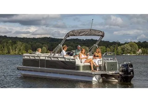 2026 Venture 85 Versatile Rear Bench - 23 FT
