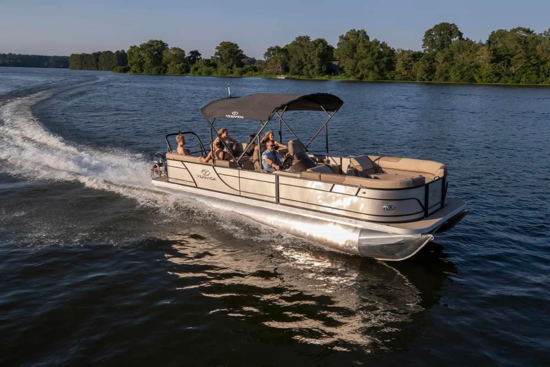 Set Sail This Spring: Why Early Spring is the Perfect Time to Buy a Boat from Lansing Harbor - Lansing Harbor Blog