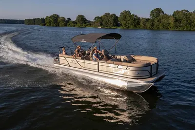 Set Sail This Spring: Why Early Spring is the Perfect Time to Buy a Boat from Lansing Harbor - Lansing Harbor Blog