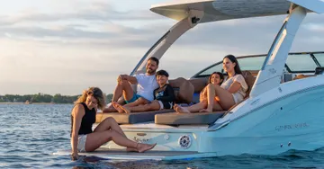 5 Best Family Friendly Boats