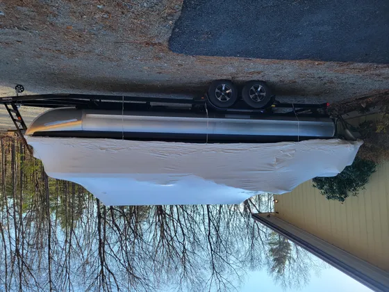 Boat winterization service preparation