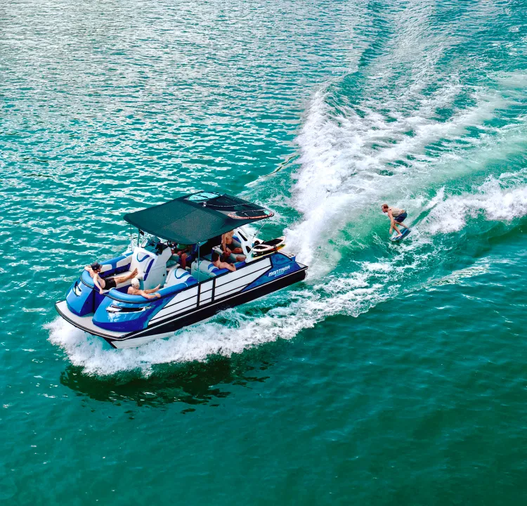 Wake Generating Hull