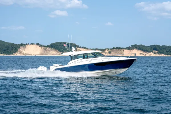 Tiara 43LE