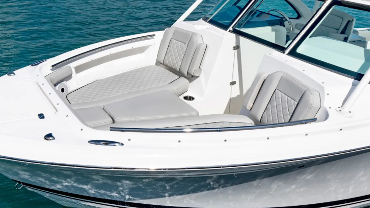 Pursuit DC246 model-detail-hero-img