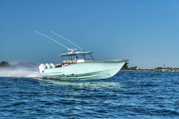 Mag Bay 43 CC