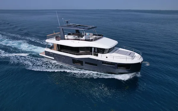 Beneteau Grand Trawler 63