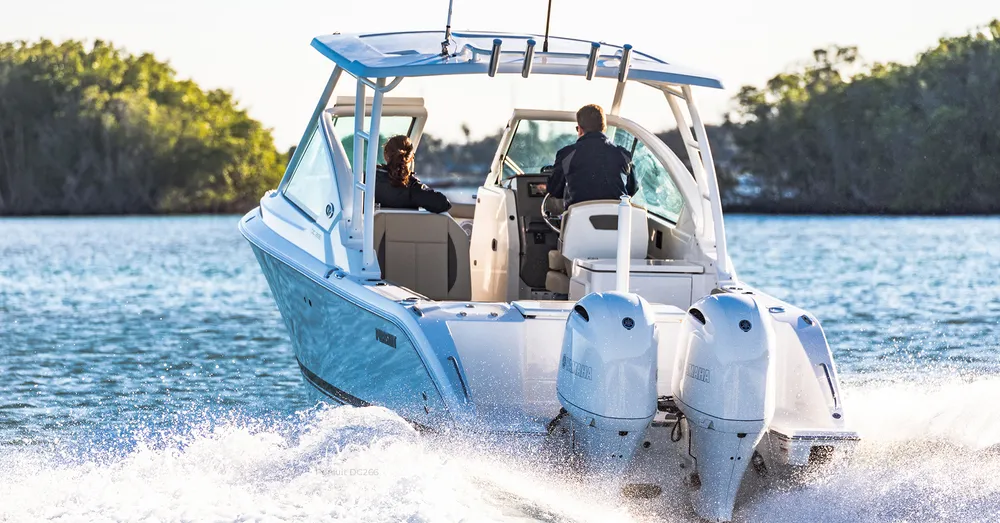 5 Tips for Navigating Busy Boating Weekends